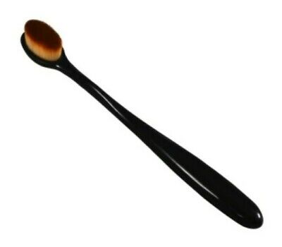 Sassy + Chic: Contour Brush