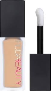 HUDA BEAUTY #FauxFilter Luminous Matte Buildable Coverage Crease Proof Concealer Nougat 2.5 Golden